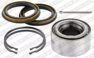 Комплект подшипника ступицы колеса SNR купить