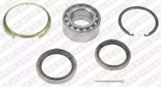 Комплект подшипника ступицы колеса SNR купить