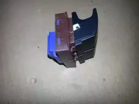 Выключатель, открывание топливозаливной крышки BUGIAD купить