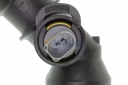 Фланец охлаждающей жидкости VAICO купить