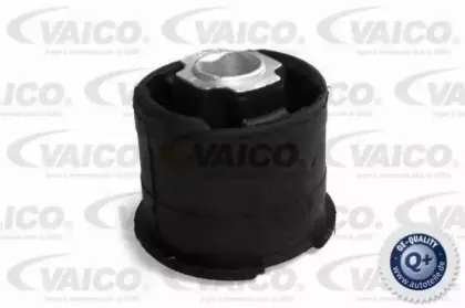 Втулка, балка моста VAICO купить