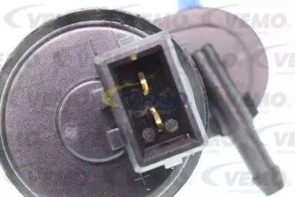 Водяной насос, система очистки окон VEMO купить