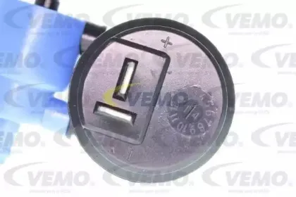 Водяной насос, система очистки окон VEMO купить