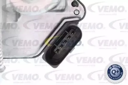 Патрубок дроссельной заслонки VEMO купить