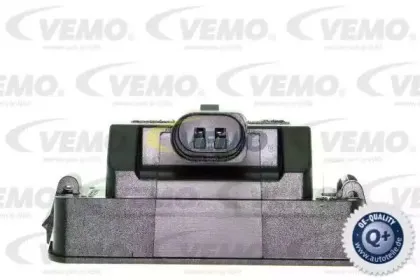 Фонарь освещения номерного знака VEMO купить