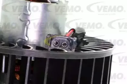 Устройство для впуска, воздух в салоне VEMO купить