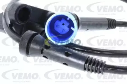 Датчик, частота вращения колеса VEMO купить