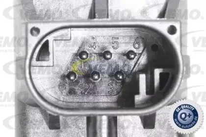 Датчик, ксеноновый свет (регулировка угла наклона фар) VEMO купить