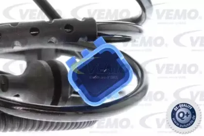 Датчик, частота вращения колеса VEMO купить