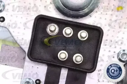 Двигатель стеклоочистителя VEMO купить