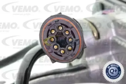 Патрубок дроссельной заслонки VEMO купить