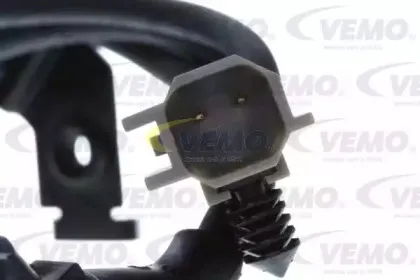 Датчик, частота вращения колеса VEMO купить