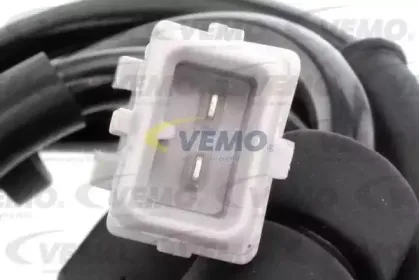 Датчик, частота вращения колеса VEMO купить