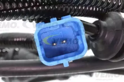 Датчик, частота вращения колеса VEMO купить