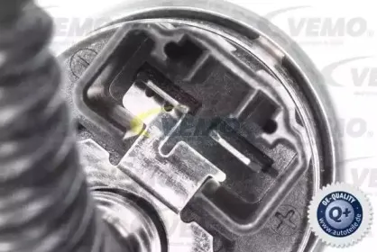 Топливный насос VEMO купить