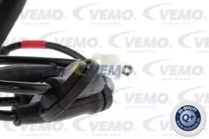 Датчик, частота вращения колеса VEMO купить