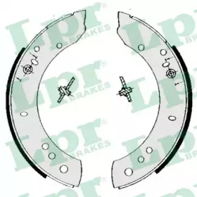 Комплект тормозных колодок LPR купить