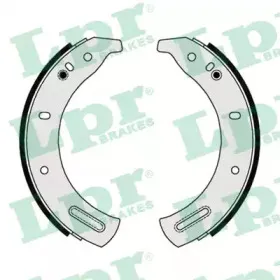 Комплект тормозных колодок LPR купить