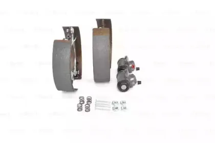 Комплект тормозных колодок BOSCH купить