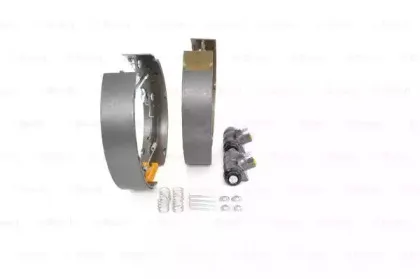 Комплект тормозных колодок BOSCH купить
