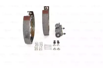 Комплект тормозных колодок BOSCH купить