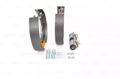 Комплект тормозных колодок BOSCH купить