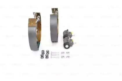 Комплект тормозных колодок BOSCH купить