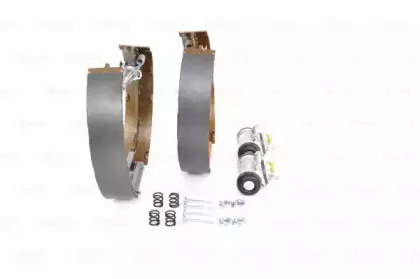 Комплект тормозных колодок BOSCH купить