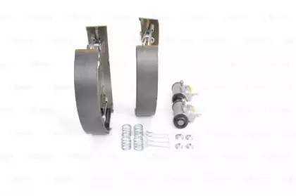 Комплект тормозных колодок BOSCH купить
