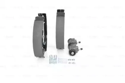 Комплект тормозных колодок BOSCH купить