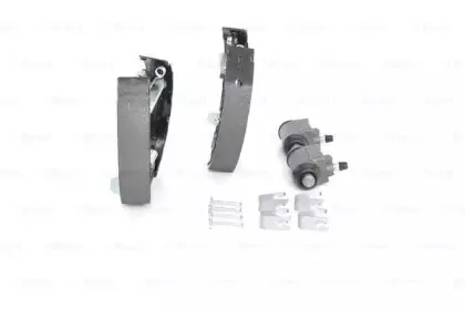 Комплект тормозных колодок BOSCH купить