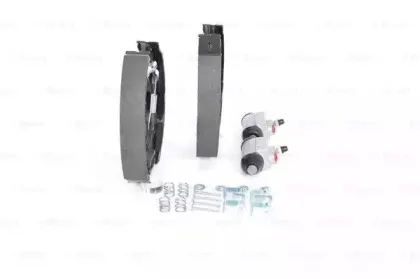 Комплект тормозных колодок BOSCH купить