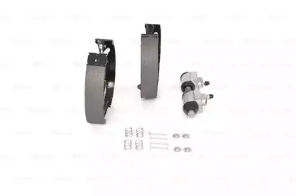 Комплект тормозных колодок BOSCH купить