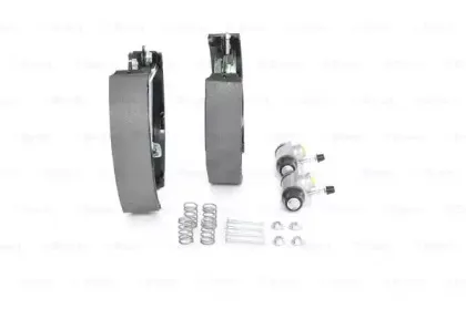 Комплект тормозных колодок BOSCH купить