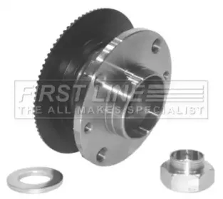Комплект подшипника ступицы колеса FIRST LINE купить