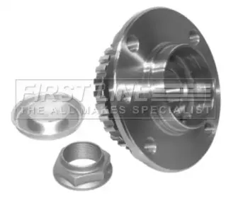 Комплект подшипника ступицы колеса FIRST LINE купить