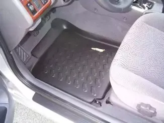 Резиновый коврик с защитными бортами CARBOX купить