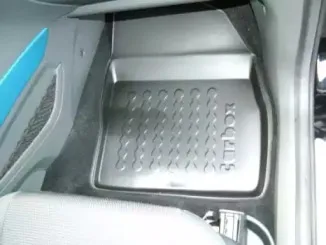 Резиновый коврик с защитными бортами CARBOX купить