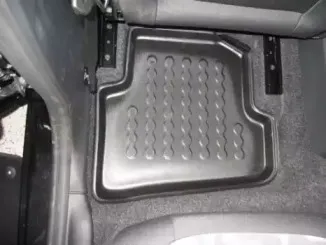 Резиновый коврик с защитными бортами CARBOX купить