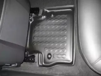 Резиновый коврик с защитными бортами CARBOX купить