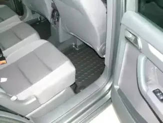 Резиновый коврик с защитными бортами CARBOX купить