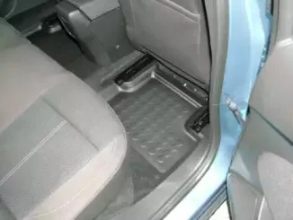 Резиновый коврик с защитными бортами CARBOX купить