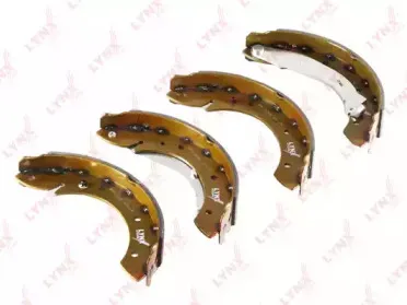 Комплект тормозных колодок LYNXauto купить
