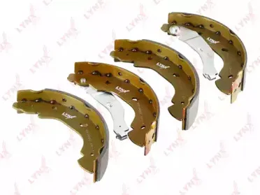 Комплект тормозных колодок LYNXauto купить