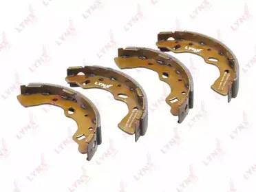 Комплект тормозных колодок LYNXauto купить