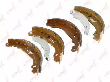 Комплект тормозных колодок LYNXauto купить