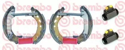 Комплект тормозных колодок BREMBO купить